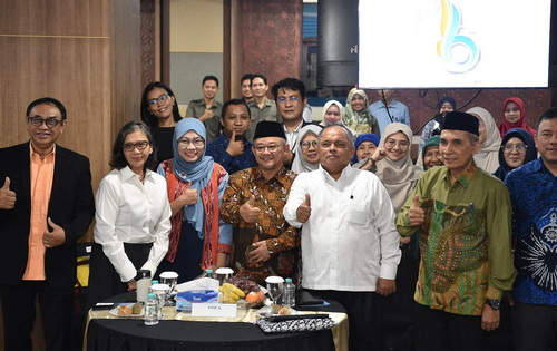 Abdul Mu’ti saat menjadi narasumber dalam Seminar Membedah Peluang Belajar di Luar Negeri dan Meraih Beasiswa Internasional (ist)