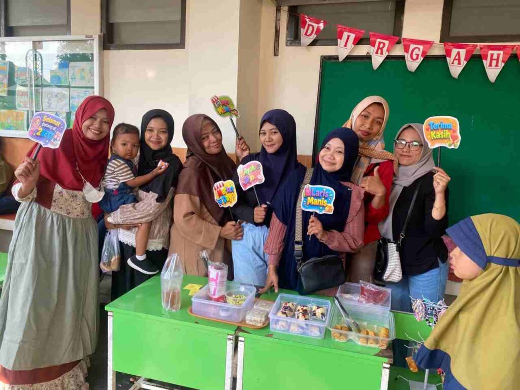 Market Day Meriahkan Jeda PSAT SD Muhammadiyah 24 Gajahan Surakarta