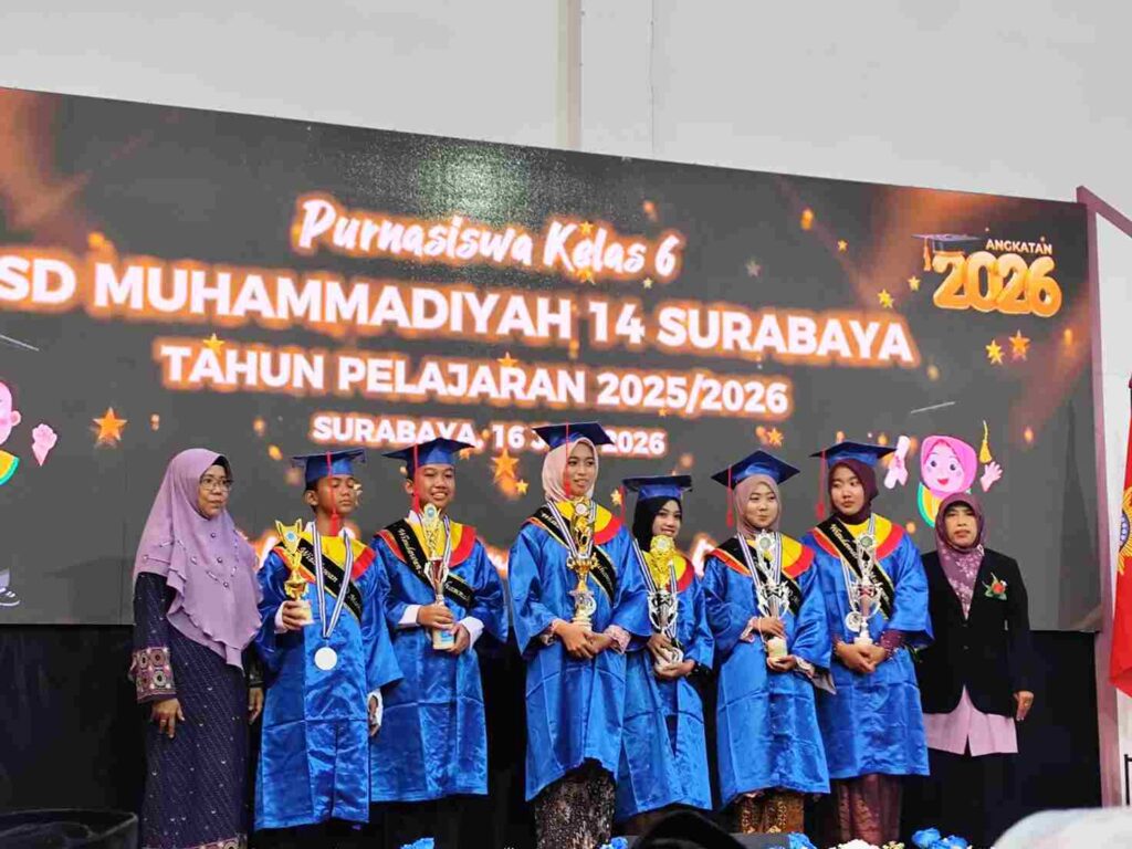 Atlet Muda Tapak Suci Cabang 128 Sambikerep Raih Penghargaan pada Purna Siswa SDM 14 Surabaya