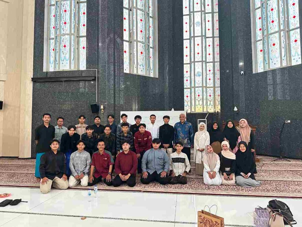 Gelar Seminar Public Speaking, AMKI Muda UMLA Dorong Generasi Muda Berani Berdakwah dan Memimpin