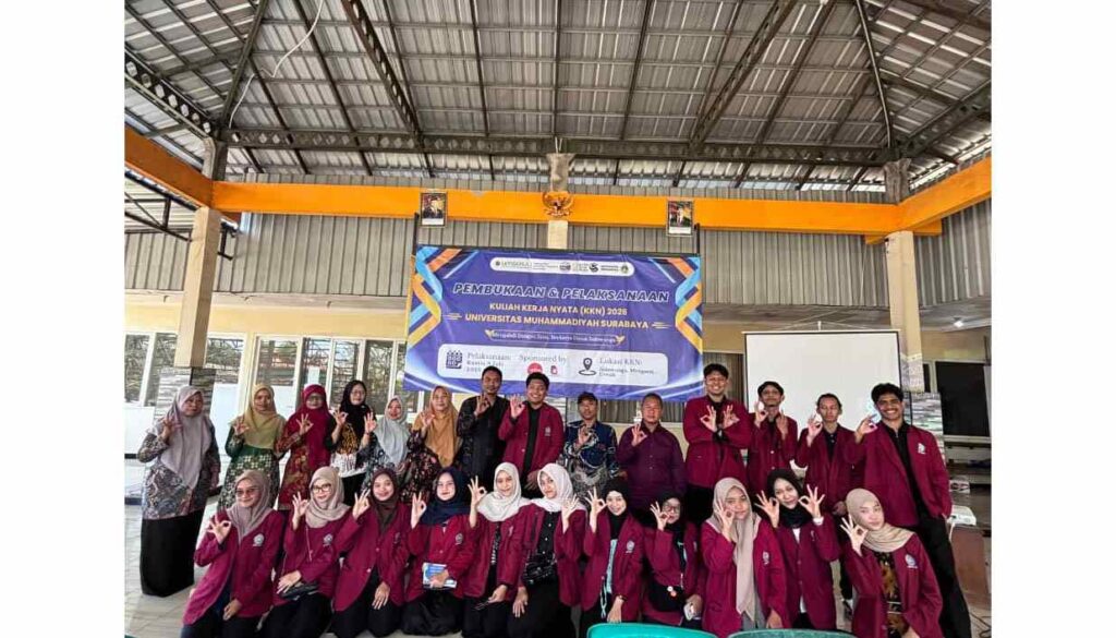KKN Kelompok 30 UMSURA Usung Inovasi Lingkungan hingga Pemberdayaan UMKM di Desa Sidowungu Gresik