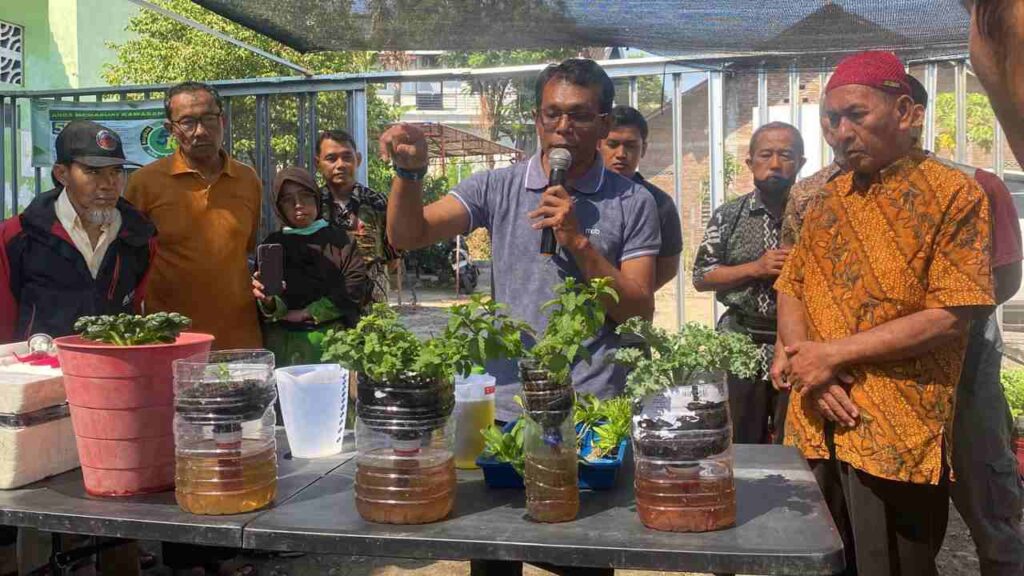 PDM Kota Surakarta Gelar Pelatihan Hidroponik, Dorong Ketahanan Pangan Umat