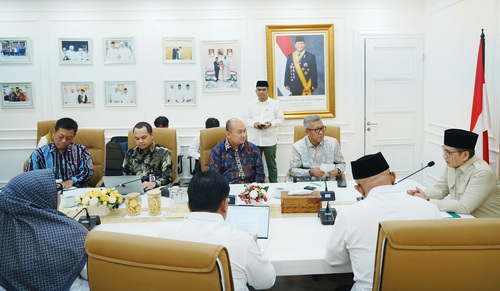 Pertemuan Wakil Menteri Agama (Wamenag) Romo Muhammad Syafi’i dan Duta Besar Republik Indonesia untuk Mesir, Kuncoro Giri Waseso, bahas tata kelola mahasiswa Indonesia di Al Azhar. (ist)