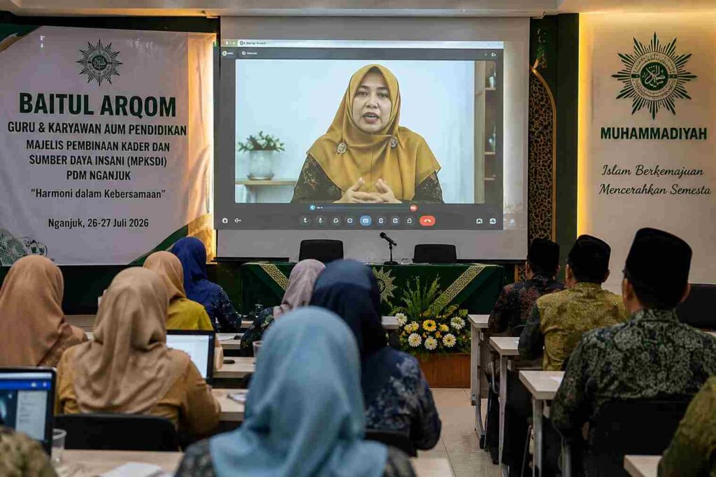 Baitul Arqam AUM Pendidikan Nganjuk Teguhkan Nilai Keseimbangan dan Sinergi 