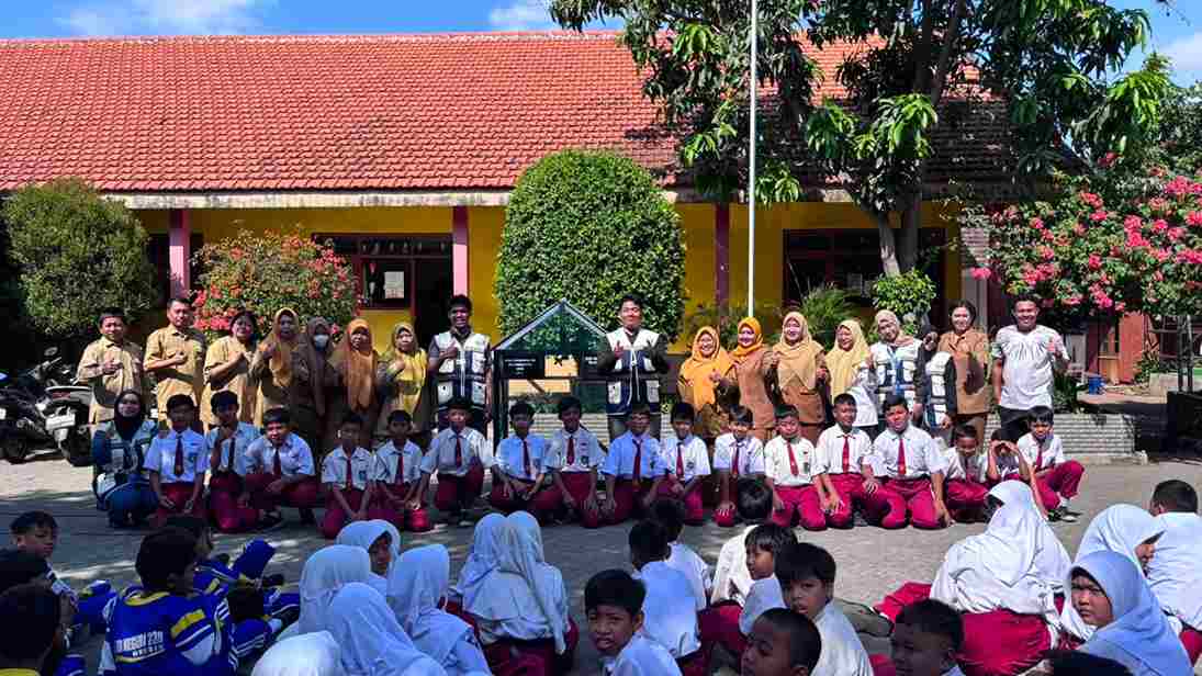 Mahasiswa KKN Kelompok 30 Umsura Gelar Program Bank Sampah di SDN UPT 239 Sidowungu