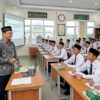 Guru Tidak Akan Tergantikan AI Jika Terus Naik Level