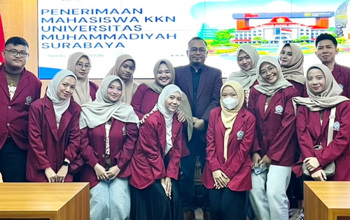 Mahasiswa dan pembimbing lapangan KKN Umsura yang akan diterjunkan di lapangan. (ist)