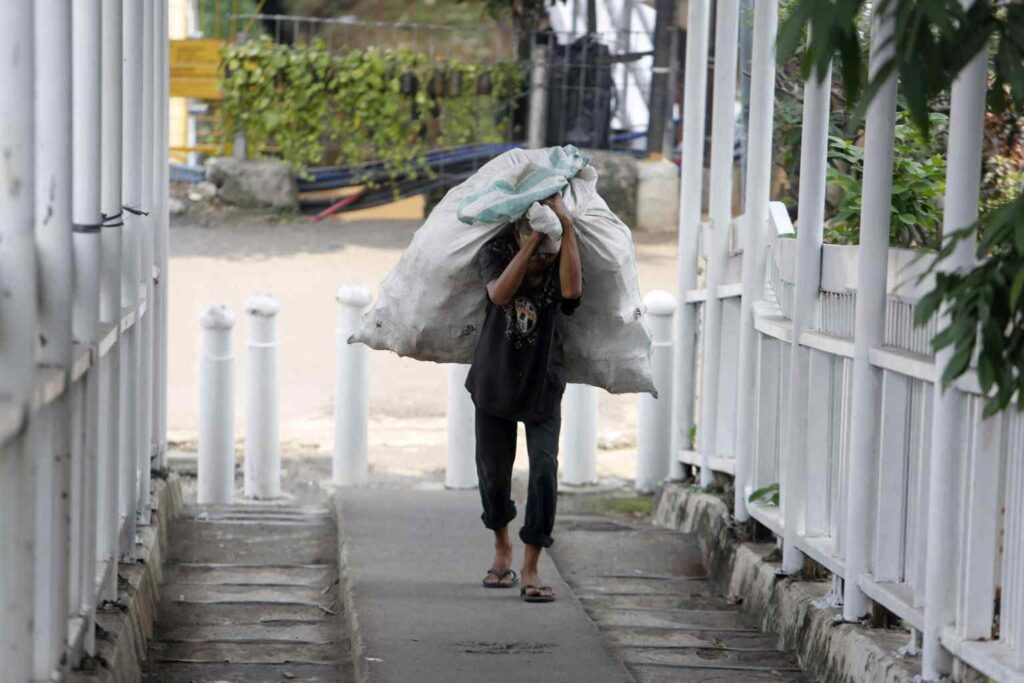Ketika Kemiskinan Menjadi Dakwaan bagi Sebuah Peradaban