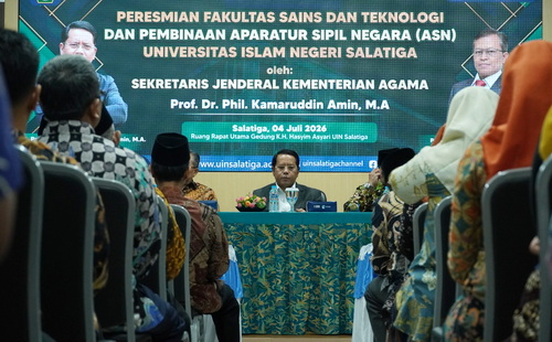 Sekretaris Jenderal Kementerian Agama, Prof. Kamaruddin Amin, saat memberikan pembinaan kepada tenaga pendidik. (ist)