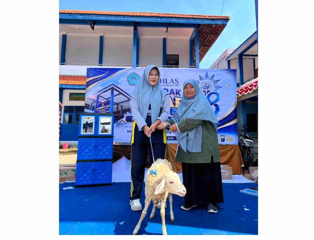 Semarak Milad ke-38 SMA Muhammadiyah 11 Laren, Senam Sehat dan Jalan Santai Satukan Kebersamaan