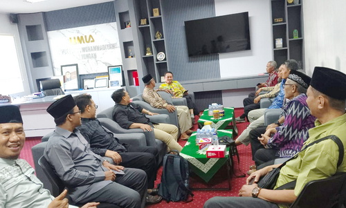 Panitia Fashmu ke-3 tahun 2026 saat melakukan audiensi dengan Rektor UMLA. (fauzan)