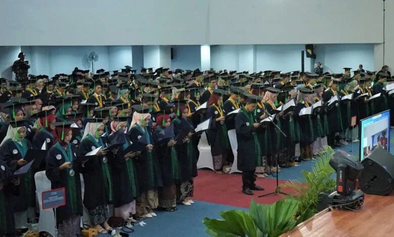 Gelar Tanpa Karya: Ketika Pendidikan Kehilangan Amanah Ilmu
