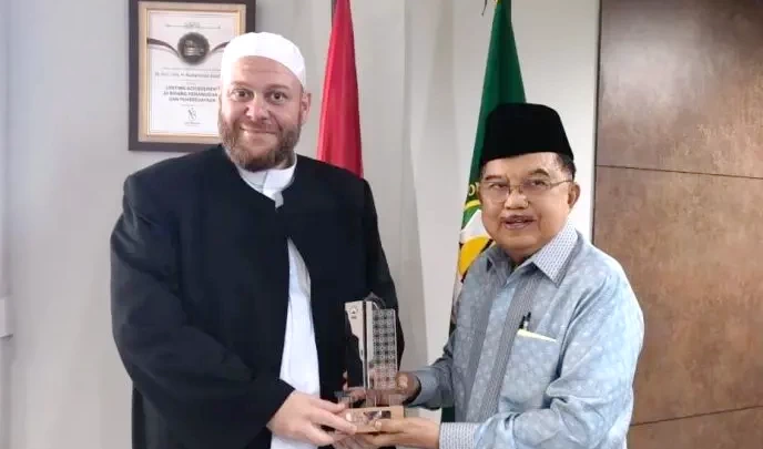 Jusuf Kalla bersama Syekh Shadi Al Suleiman. (ist)