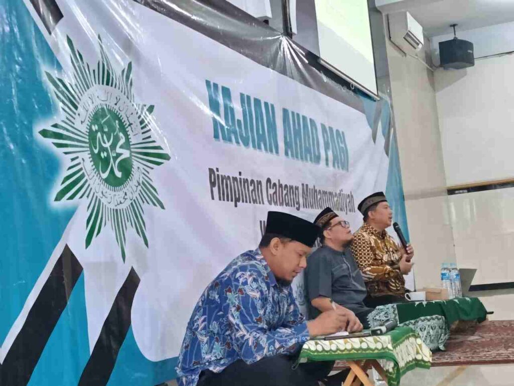 Kajian Ahad Pagi PCM Wiyung: Menghadapi Takdir Dengan Ridha dan Tawakal 