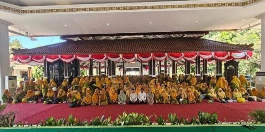 Membangun Benteng Akhlak Anak di Tengah Tantangan Pergaulan Era Digital