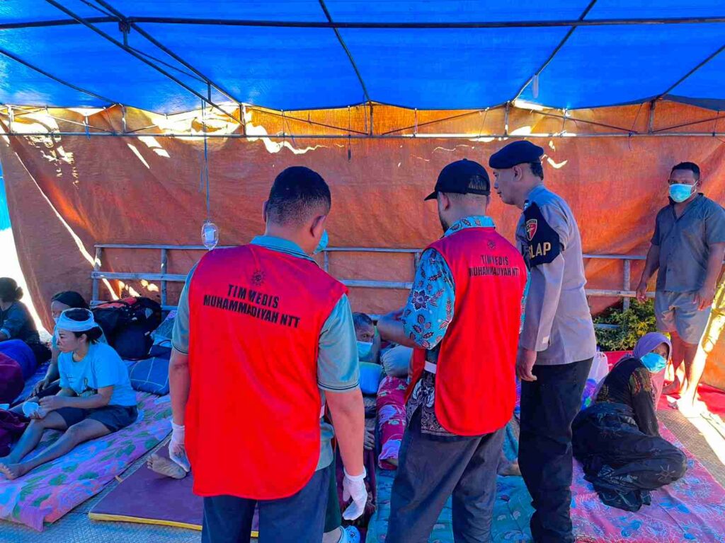Respon Kemanusiaan, Muhammadiyah Aktifkan 10 Pos Pelayanan di Flores NTT