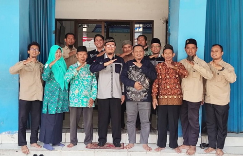 Lembaga Kesejahteraan Sosial Anak (LKSA) Muhammadiyah Tambaksari dalam kegiatan pembinaan internal bagi Kepala dan Kepala Urusan. (ist)