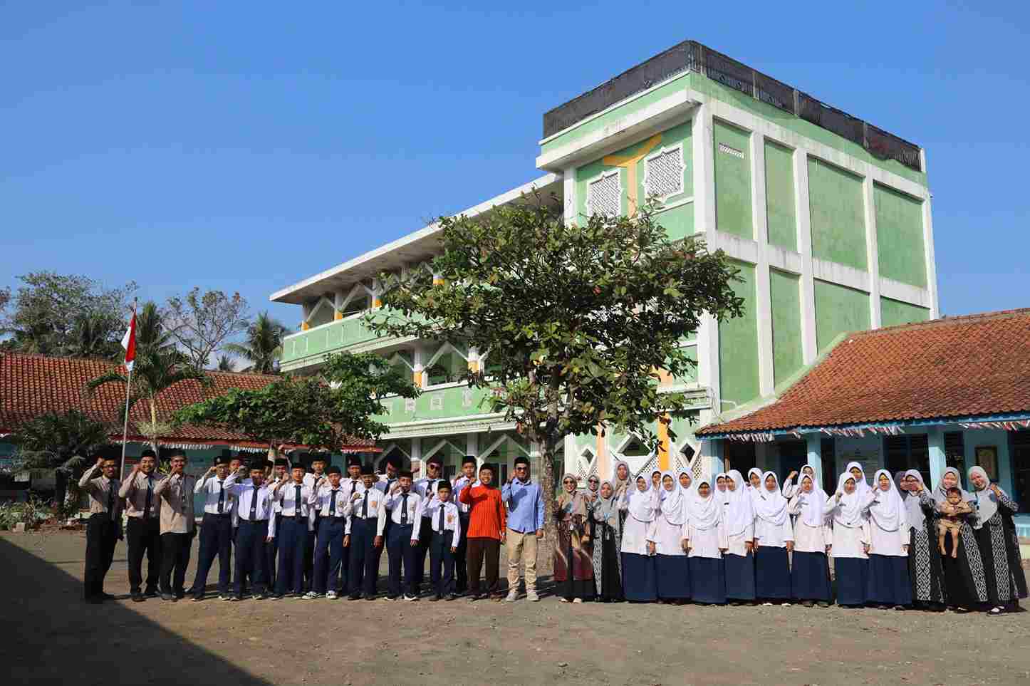 Kajian Santri Internasional : Menggali Warisan Ilmuwan Muslim, Menyiapkan Santri Pembina Peradaban