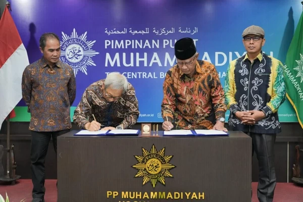 Penandatanganan MoU antara Muhammadiyah dan Indonsat.( ist)