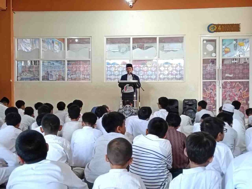 Penuh Hikmah Salat Jumat Perdana di Aula Lantai 2 Gedung 2 SDM Limas