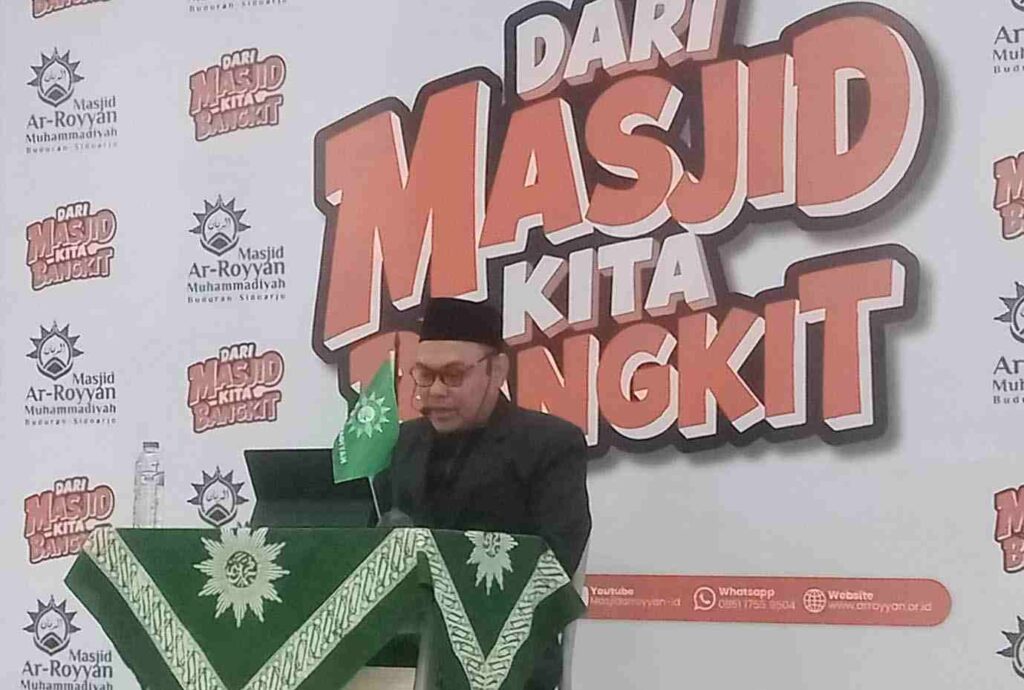 Kajian Rutin Masjid Ar Royyan Buduran: Ibarat Minum Madu di Gelas yang Masih Ada Sisa Racunnya