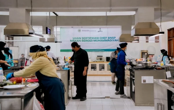 Sertifikasi juru masak MBM untuk memastikan kualifikasi peserta. (ist)