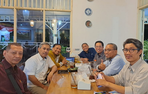 Rapat redaksi majelistabligh.id. (ist)
