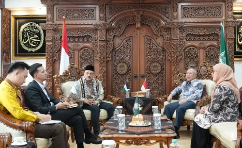 Duta Besar Palestina untuk Indonesia, Abdulfattah A.K. Al-Sattari saat bertemu dengan jajaran PP Muhammadiyah. (ist)