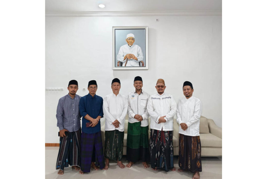 Meneguhkan Ukhuwah, Dua Alumni Al-Azhar,  Menginisiasi Silaturahmi,  Kiai Fauzan, Muhammadiyah Sampang, 