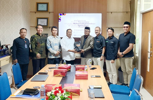 Kegiatan benchmarking UMSURA ke Fakultas Agama Islam (FAI) Universitas Ahmad Dahlan (UAD) Yogyakarta. (ist)