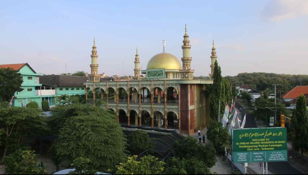 Empat Dasawarsa Al-Ishlah: Merawat Sanad Keilmuan, Menjaga Jiwa Kesantrian Sepanjang Hayat