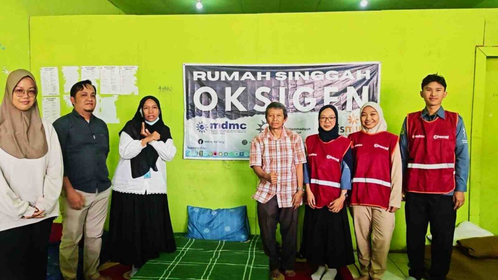 Dukung Semangat Al-Maun, MPKU PWM Kalteng Beri Layanan Rumah Oksigen untuk Korban Karhutla