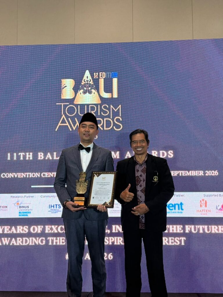 Menag Raih Penghargaan Bali Top Hospitality Leader in Religious Tourism Development