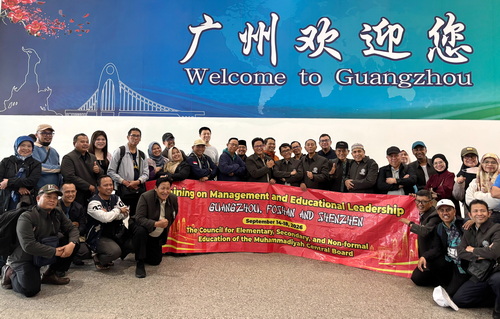Rombongan saat tiba di bandara Guangzhou, Tiongkok. (ist)