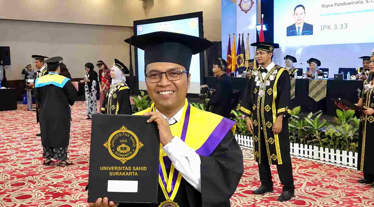 Dosen FAI UMKLA Klaten Raih Gelar Sarjana Psikologi Usahid Solo, Perkuat Sinergi Ilmu Agama dan Psikologi