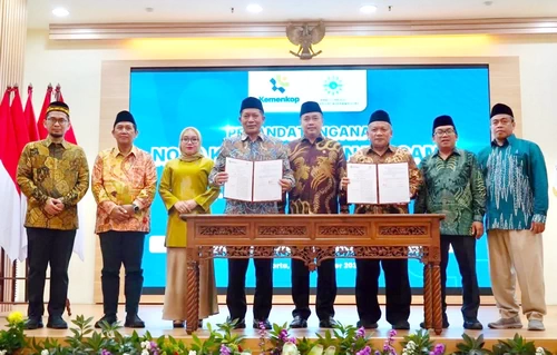 Kementerian Koperasi (Kemenkop) menandatangani Nota Kesepahaman (MoU) dengan Majelis Tabligh Pimpinan Pusat Muhammadiyah untuk mengembangkan koperasi berbasis masjid. (ist)