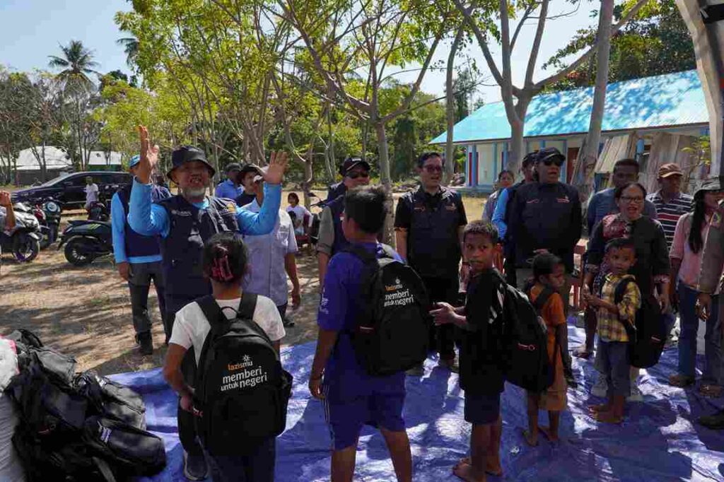 Pascagempa, Lazismu Salurkan 235 Paket School Kit untuk Siswa SD Katolik Dampek