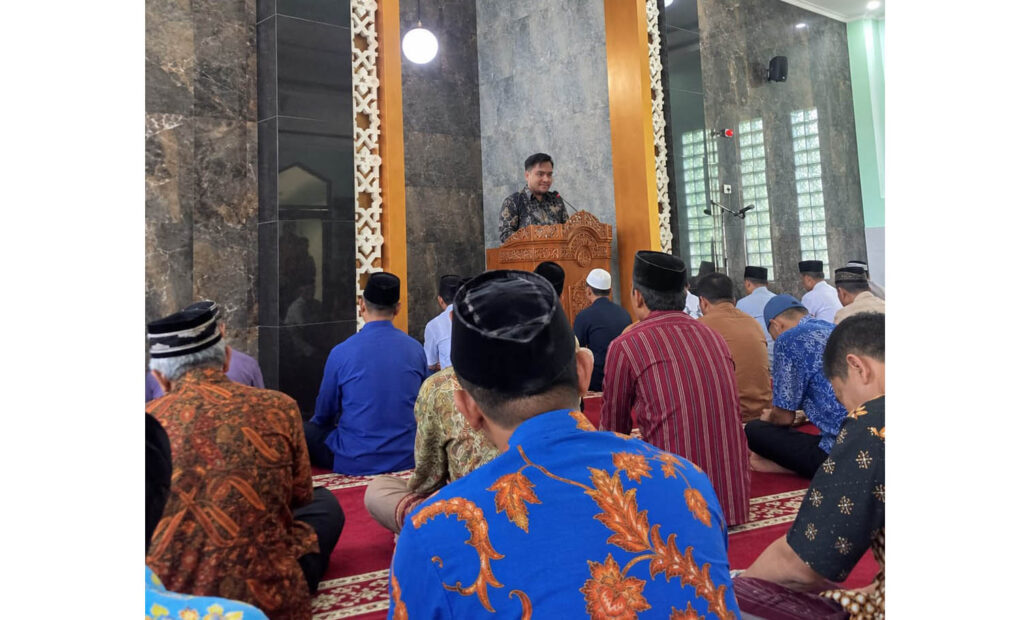 Khotbah Jumat: Jangan Lelah Jadi Orang Baik