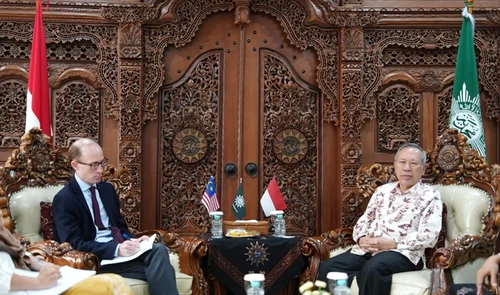 Syafiq A. Mughni (kanan) saat bertemu Special Procedures Dewan HAM Perserikatan Bangsa-Bangsa. (ist)