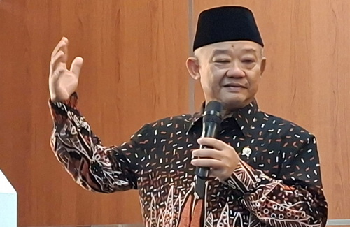 Mendikdasmen Abdul Mu'ti.