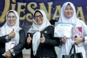 Dari Uang Saku Rp500, SMAN 1 Padalarang Berhasil Umrahkan Guru dan Siswa