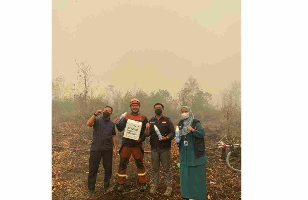 Muhammadiyah Salurkan Bantuan Oxycan untuk Relawan Karhutla di Kalteng