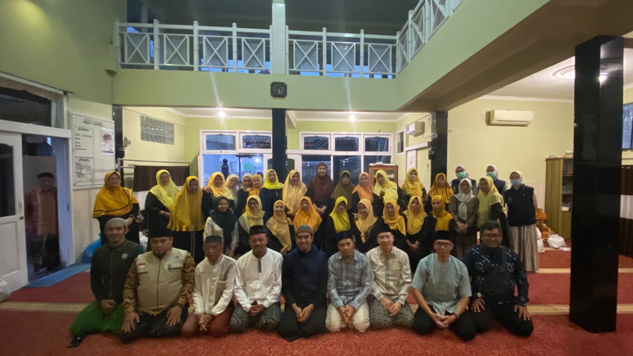 Dakwah yang Membumi, LDK dan BikersMu Tumbuhkan Kepedulian di Pinggir Kali Brantas