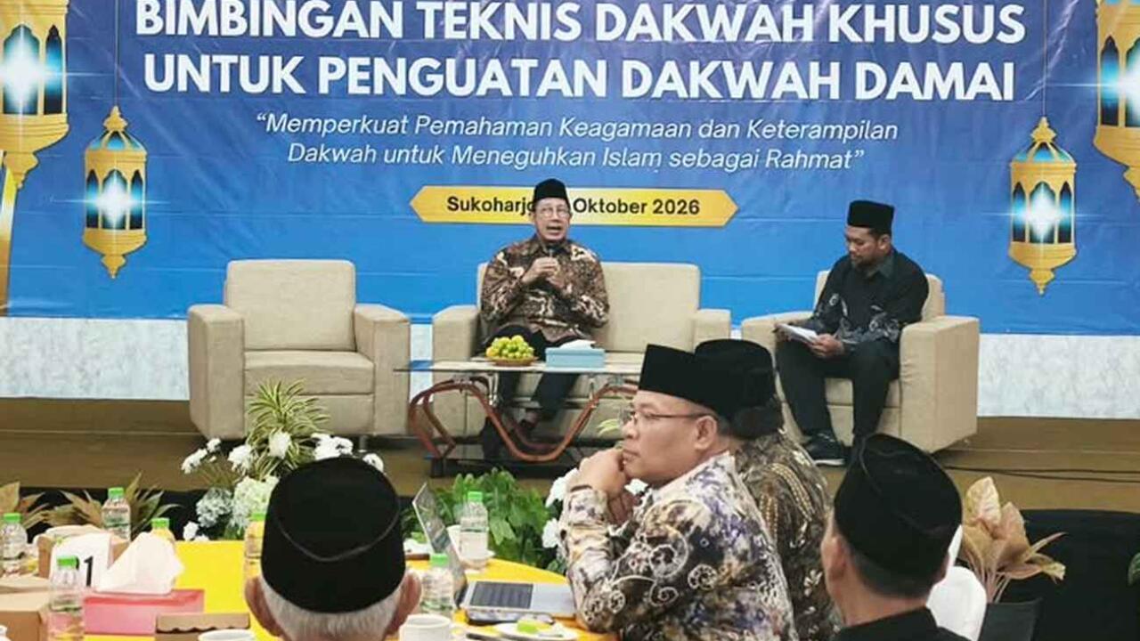 Fanatik di Ruang Pribadi, Toleran di Ruang Publik