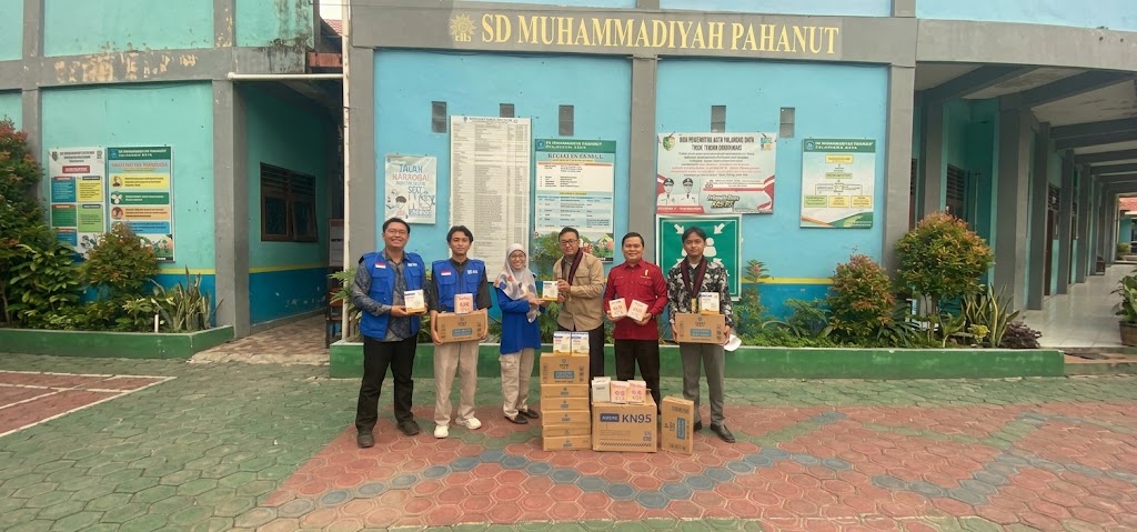IMM Kalteng Bagikan Healty Kit untuk Guru dan Pelajar Sekolah Muhammadiyah