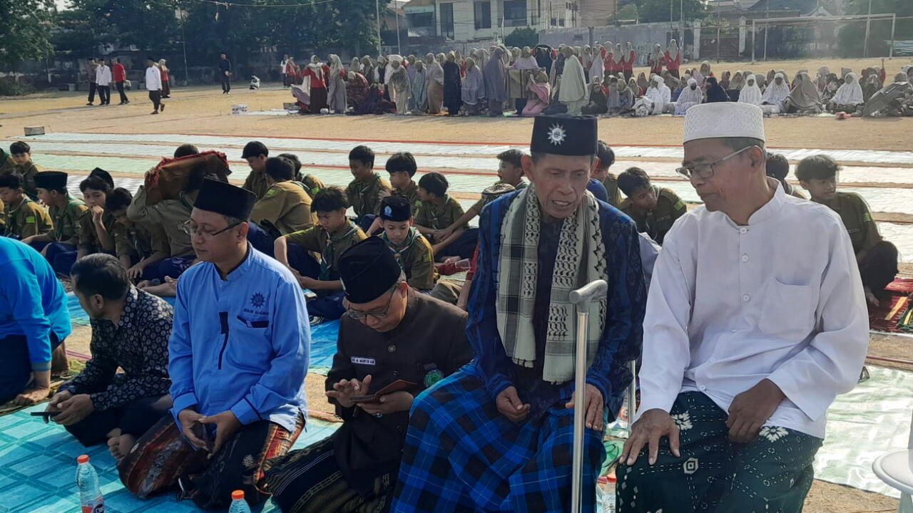 Jemaah Lintas Ormas Gelar Salat Istisqa di Lapangan Bangunsari