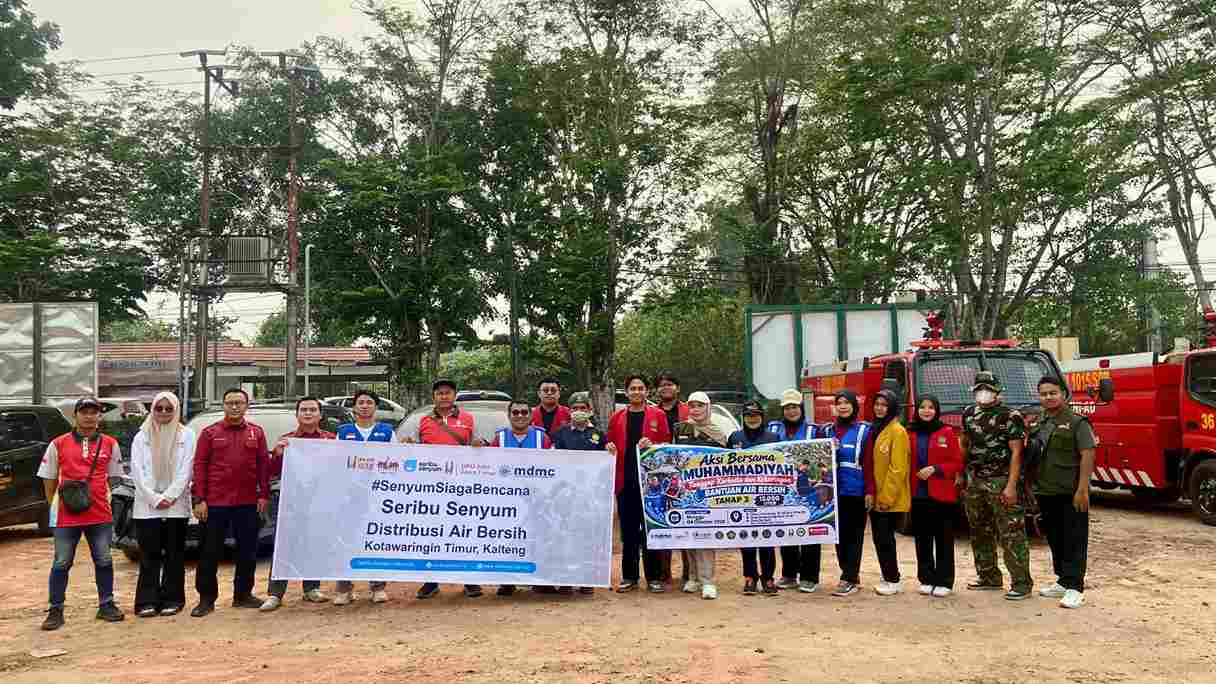 Krisis Air Bersih, IMM Kalteng dan Seribu Senyum Salurkan 20.000 Liter Air Bersih