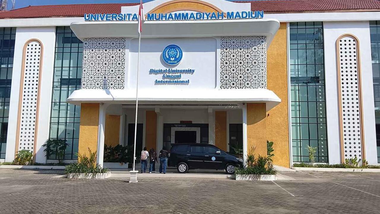Muhadjir Effendy Minta UMJT Tak Sekadar Ganti Nama
