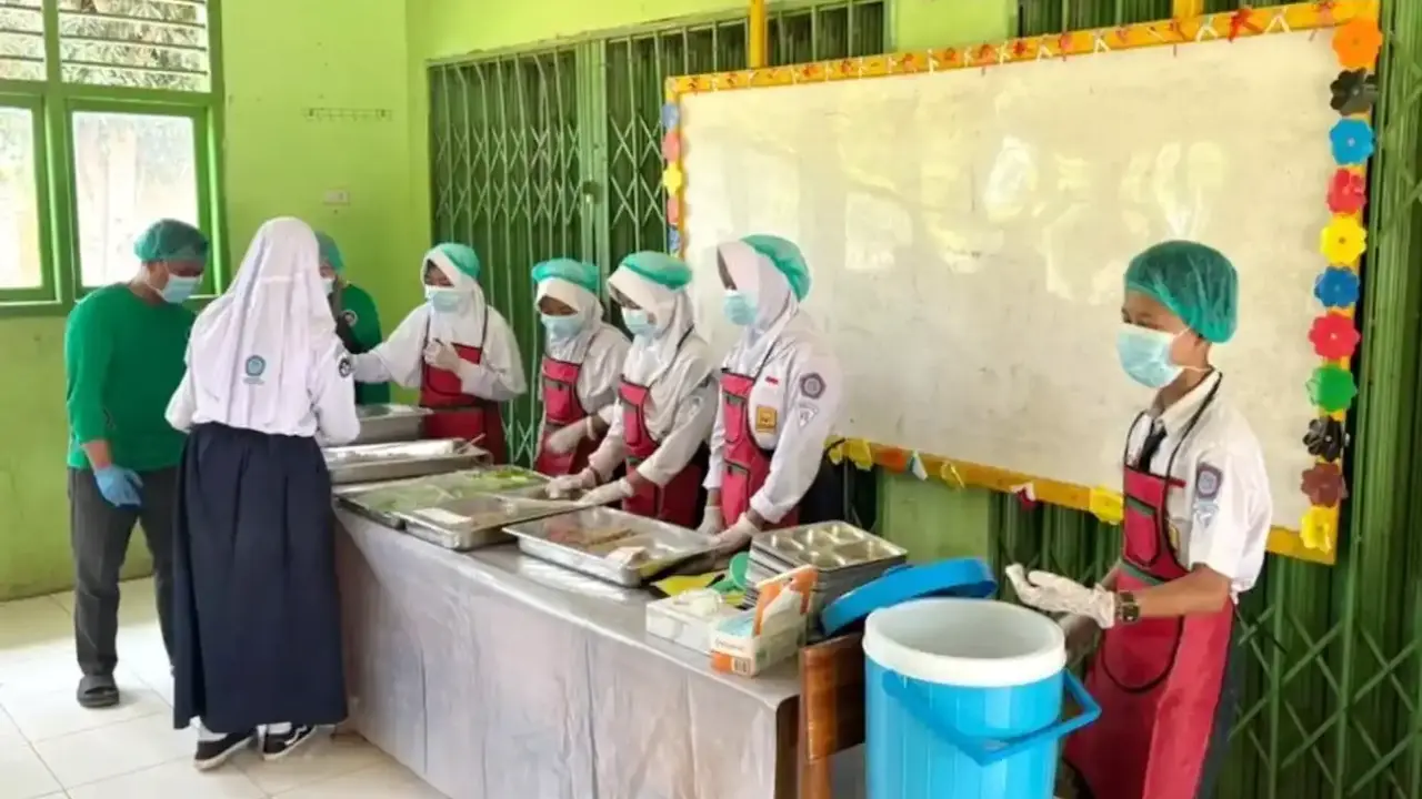 Muhammadiyah: Makan Prasmanan, Bergizi dan Bangun Karakter Siswa