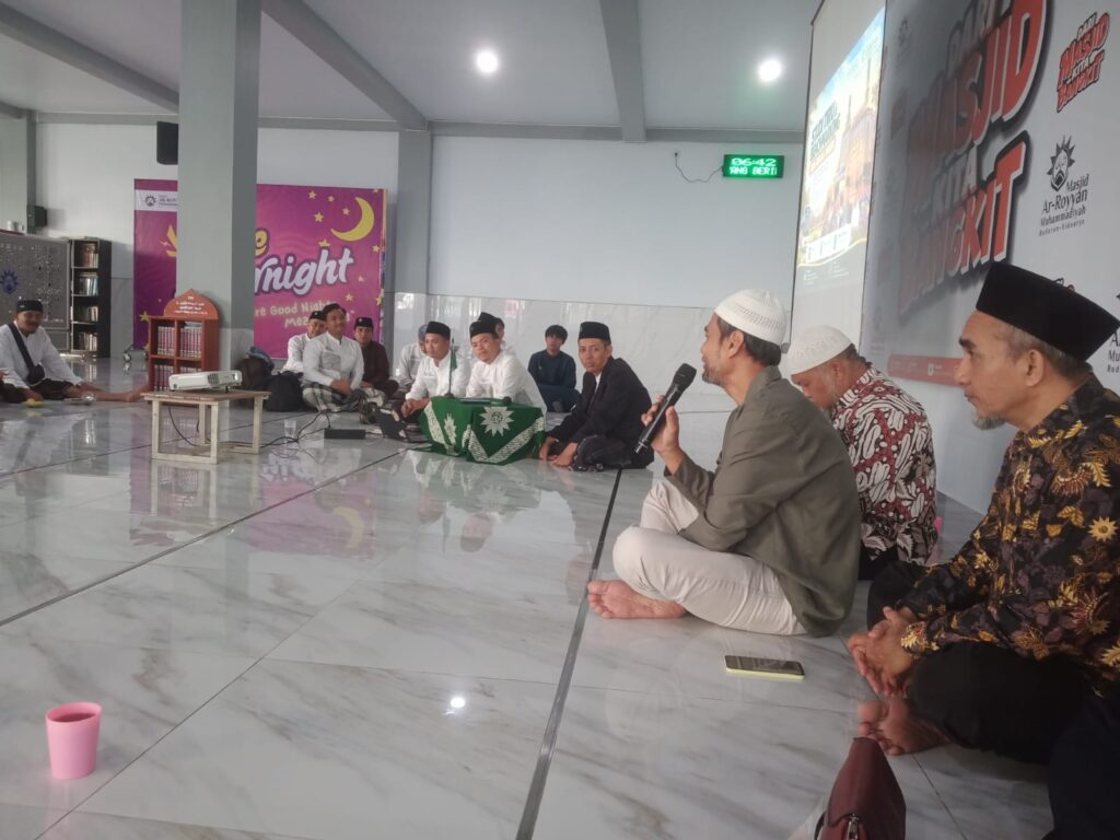 Dalami Keunggulan Kiprah Pemuda, PCM Banguntapan Selatan Bantul Kunjungi Masjid Ar Royyan Buduran